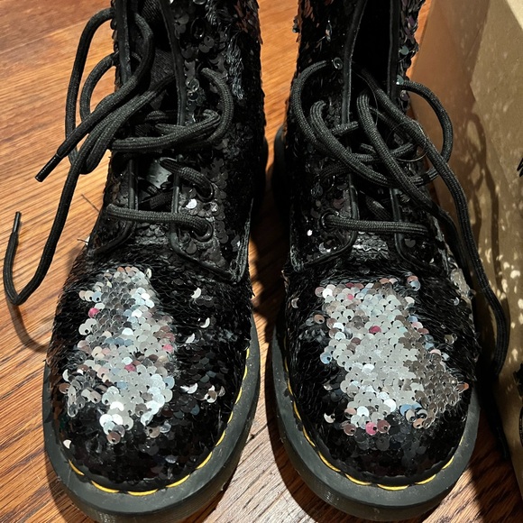 Dr. Martens boots with sequins - Picture 7 of 7